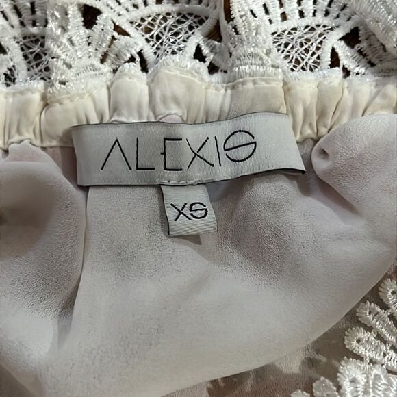 Alexis Karol Off The Shoulder Lace Top Size XS C23 - Picture 6 of 6